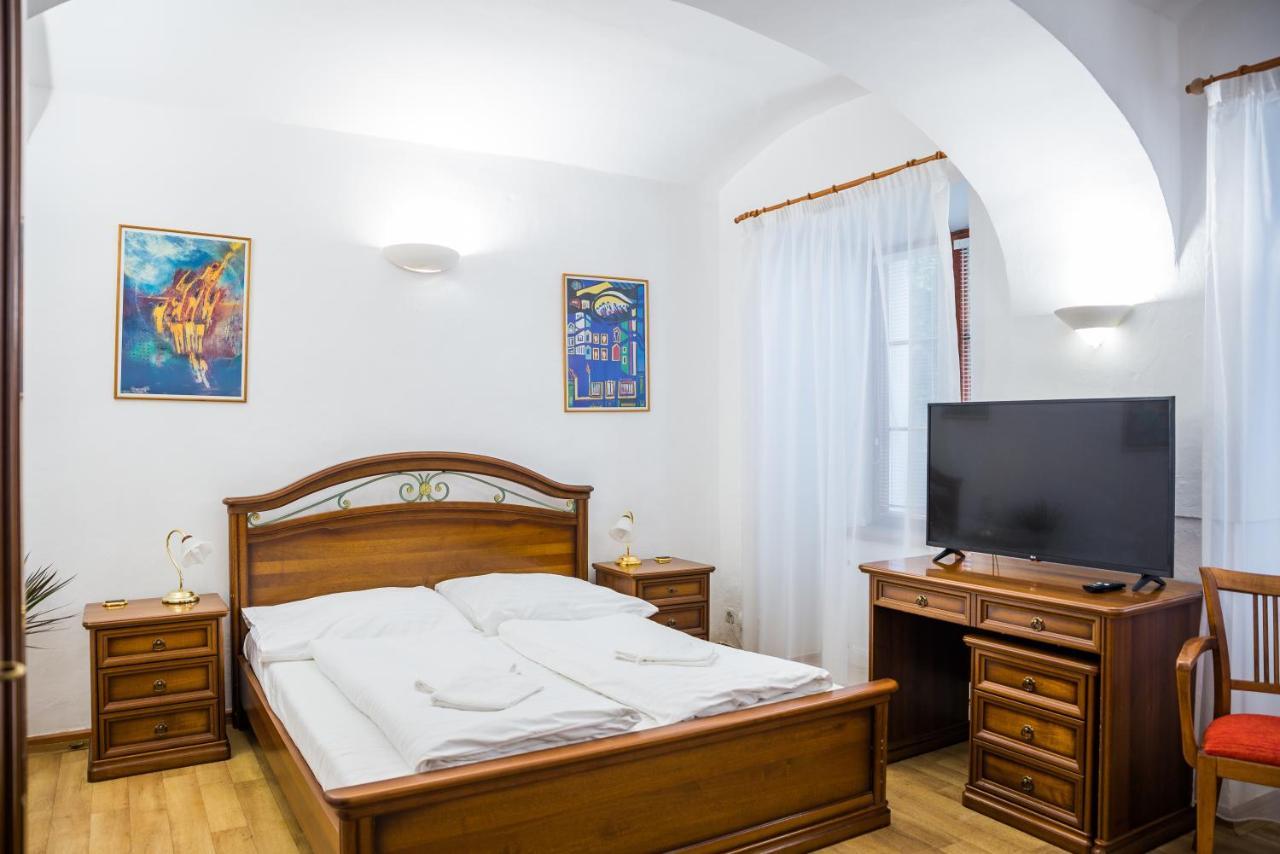 Little Quarter Albergue Praga