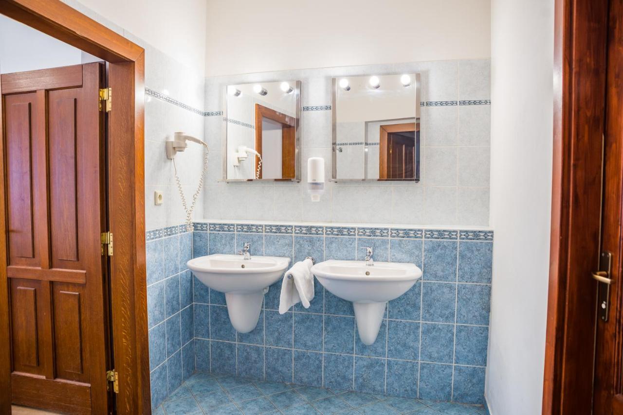 Albergue Little Quarter *