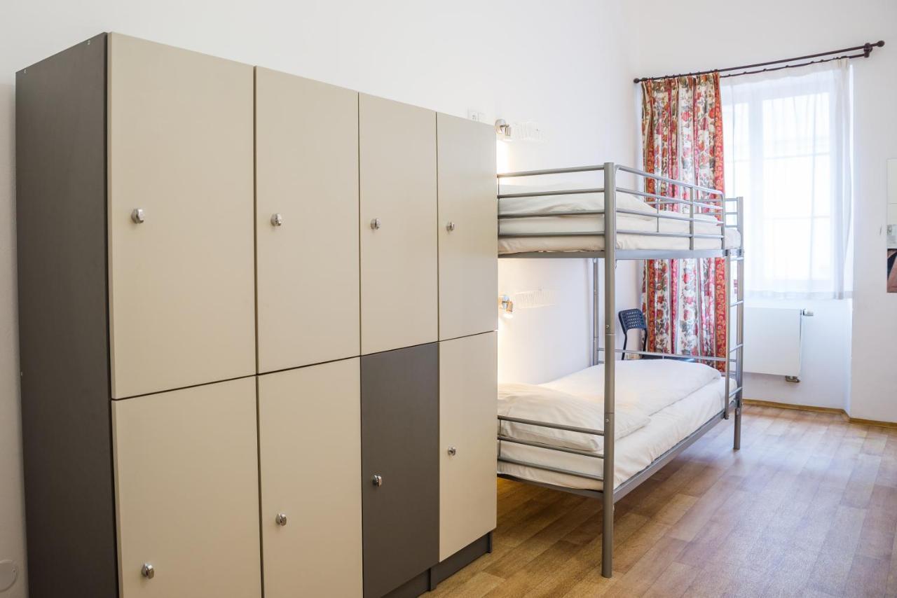 Little Quarter Hostal