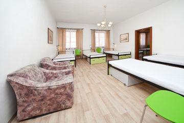 Little Quarter Hostal